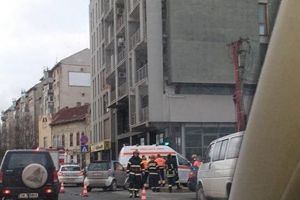 Accident cu două victime din cauza unui şofer care nu a acordat prioritate, la Timişoara
