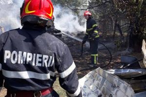 ULTIMĂ ORĂ: Bărbat rănit în urma unui incendiu, la Homocea