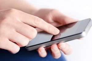 Veste bună – De la 1 ianuarie vom putea consuma mai mult internet în străinătate, fără taxe suplimentare