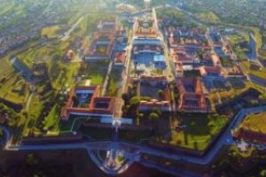 Iohannis a promulgat legea pentru declararea Iasiului – ”Capitala istorica” si a municipiului Alba Iulia – ”Capitala a Marii Uniri”