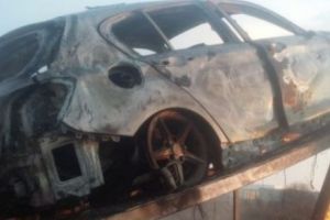 Trei BMW-uri au fost distruse într-un incendiu pe Autostrada A1