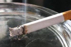 Țara din UE care le-a pus gând rău fumătorilor. Vrea să interzică fumatul şi în aer liber 