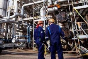 ALERTA. Veşti proaste pentru începutul de an. Preţurile sar în aer în industrie şi construcţii. Scumpiri pe bandă rulantă pentru români