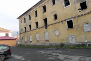 Clădirile şi terenurile neîngrijite situate în intravilanul oraşului Cugir, impozitate din 2019 cu un procent cuprins între 250% şi 500%