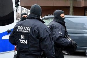 Atac armat la o biserică din Viena! Mai mulţi călugări au fost răniţi 