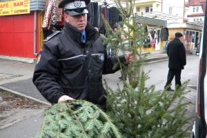 Pieţele, târgurile şi oboarele verificate sistematic de poliţiştii harghiteni