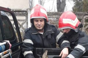 Orice viaţă contează! Misiune INEDITĂ de salvare a pompierilor (FOTO)