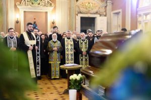 Arădenii îşi iau rămas bun de la prof. univ. dr. Aurel Ardelean (GALERIE FOTO)