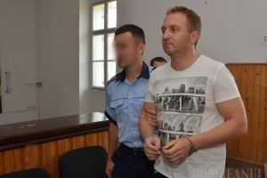 Cadou de Anul Nou pentru şpăgarul Răzvan Vonea: Fostul director al Colegiului Şaguna rămâne în libertate