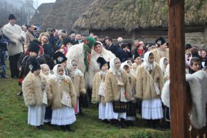 Sărbătoare la Negreşti. Programul Festivalului Datinilor şi Obiceiurilor de Iarnă