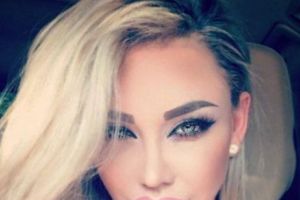 Bianca Drăguşanu a fost fată cuminte şi a primit de la Moş Crăciun un cadou în valoare de 24.000 de euro 