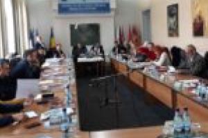 Pace şi armonie! Consilierii locali din Lugoj şi-au urat succes în anul ce vine, cu degetele încrucişate la spate