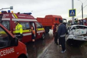 Accident GRAV pe DN1 soldat cu DOUĂ VICTIME. Trafic BLOCAT