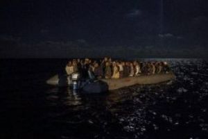 Peste 300 de migranti salvati de un ONG au ajuns in Spania