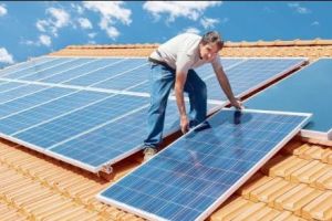 Adio facturi la energie! De când vor putea aplica românii pentru cei 20.000 de lei de la stat