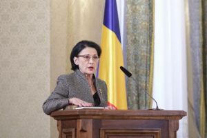 Ecaterina Andronescu: Plagiatul, o problema minora a invatamantului din Romania