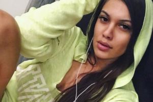 Betty Salam şi-a făcut un nou TATUAJ! Toţi internauţii s-au îngrămădit să vadă în ce loc - FOTO ÎN ARTICOL