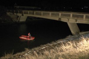 Tragedia noptii in Romania. O tanara s-a aruncat, de pe pod, in canal. Al doilea caz de acest gen din Romania in ultimele zile (galerie foto) 