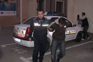 Poliţiştii au prins tâlharii unor chinezi care locuiesc în Braşov