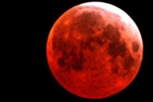 Fenomen RAR: Când va fi vizibilă SUPER LUNA SÂNGERIE a lupului