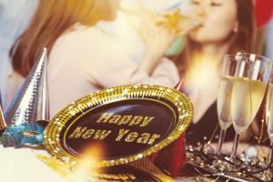 Tradiţii în Noaptea de Revelion. Vezi ce trebuie să faci şi ce nu trebuie să faci pentru noroc şi dragoste în anul care vine