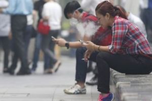 Lovitură pentru fumători. Vârsta legală pentru fumat a crescut la 19 ani 