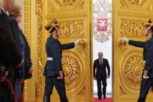 Ce cadou a primit Vladimir Putin de la ultimul dictator al Europei. Surpriză totală la Kremlin 