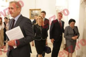 Retrospectivă 2018. Liviu Dragnea a încheiat anul cu un mega anunţ: ia în calcul să candideze la alegerile prezidenţiale din 2019. Cum a făcut faţă încercărilor de debarcare din interior şi ce probleme îl aşteaptă în 2019