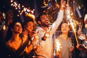 Ce trebuei să ai la tine în noaptea dintre ani pentru un 2019 excelent