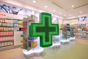 Centre de asistenţă medicală şi farmacii deschise non-stop