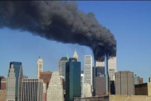 ATACUL din SEPTEMBRIE 2001 de la WORLD TRADE CENTER continuă să facă VICTIME. Zeci de OAMENI au MURIT din cauza unei MALADII provocată de ATACUL TERORIST 