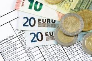 Final de an cu euro la „clasicul” 4,66 lei