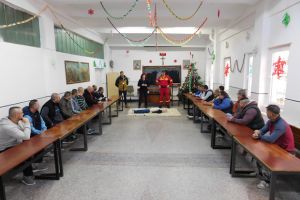 Deţinuţi şi angajaţi ai Penitenciarului Oradea au luat lecţii de prim-ajutor