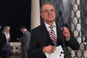 Vergil Chitac - Generalii Armatei Romane au picat intre scaunele politicienilor!“