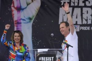 Trump, cel mai HĂRȚUIT preşedinte din istoria Statelor Unite. Aceasta este REȚEAUA vânătorilor!