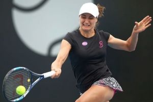 Nemiloasa Monica Niculescu a „dezmembrat-o” pe Jelena Ostapenko la Shenzhen! Letona a fost UMILITĂ!