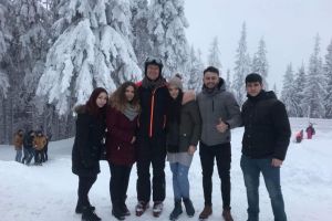 FOTO Preşedintele Iohannis, la schi în Păltiniş. S-a pozat cu turiştii