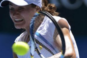 TENIS. Monica Niculescu, VICTORIE SENZAȚIONALĂ în China. A ÎNVINS o câştigătoare a unui turneu de Mare Șlem. Sorana Cîrstea merge în „sferturi”