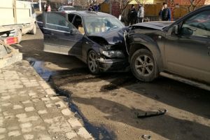 Accident rutier pe Șoseaua Constantei din Cumpana. Doua masini implicate. O victima (galerie foto)