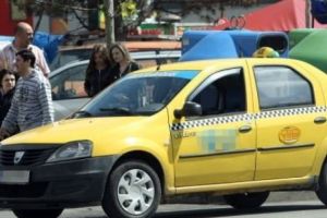 De REVELION, bucureştenii au preferat să meargă cu metroul decât să ia un taxi la suprapreţ