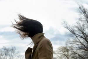 Atenţionare meteo: Cod galben de vânt în zeci de localităţi din Bihor