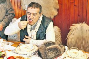 Syda şi Becali, la un pas de bătaie în Poiana Braşov