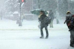 PROGNOZA METEO. Vremea schimbă foaia. Unde sunt anunţate ninsori
