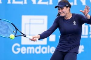 A luptat eroic si s-a calificat! Monica Niculescu se califica in sferturi la Shenzhen dupa un meci complicat