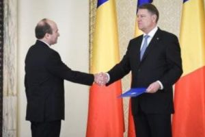 Iohannis, atacat în prima zi a anului. Tudorel Toader, ironie cruntă pentru preşedinte. Ce l-a deranjat