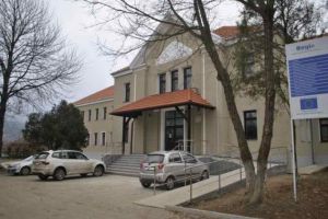 Investiţii de 1,8 milioane de lei, la Spitalul Orăşenesc Cugir: Încep lucrări de reabilitare şi mansardare
