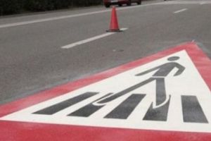 ACCIDENT străzile din România. LOVIT pe trecerea de pietoni cu un copil de 2 ani în braţe