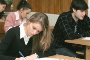 Eşti elev în Timiş? Spune care sunt problemele cu care te confrunţi