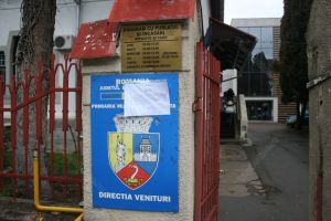 Impozitele şi taxele pe clădiri, terenuri şi mijloace de transport se pot plăti începând cu 10 ianuarie