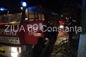 Incendiu langa Autogara Constanta. Interventie de urgenta a pompierilor. Imobilele, din zona, sunt lipite unul de altul      